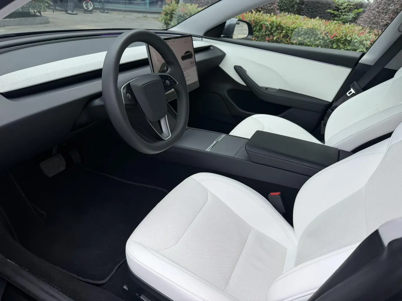 Tesla 2023 Model 3 Rejuvenation Edition Rear Wheel Drive Automatic Transmission 4