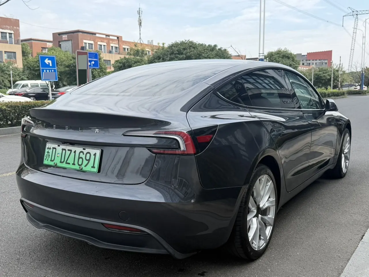 Tesla 2023 Model 3 Rejuvenation Edition Rear Wheel Drive Automatic Transmission 8
