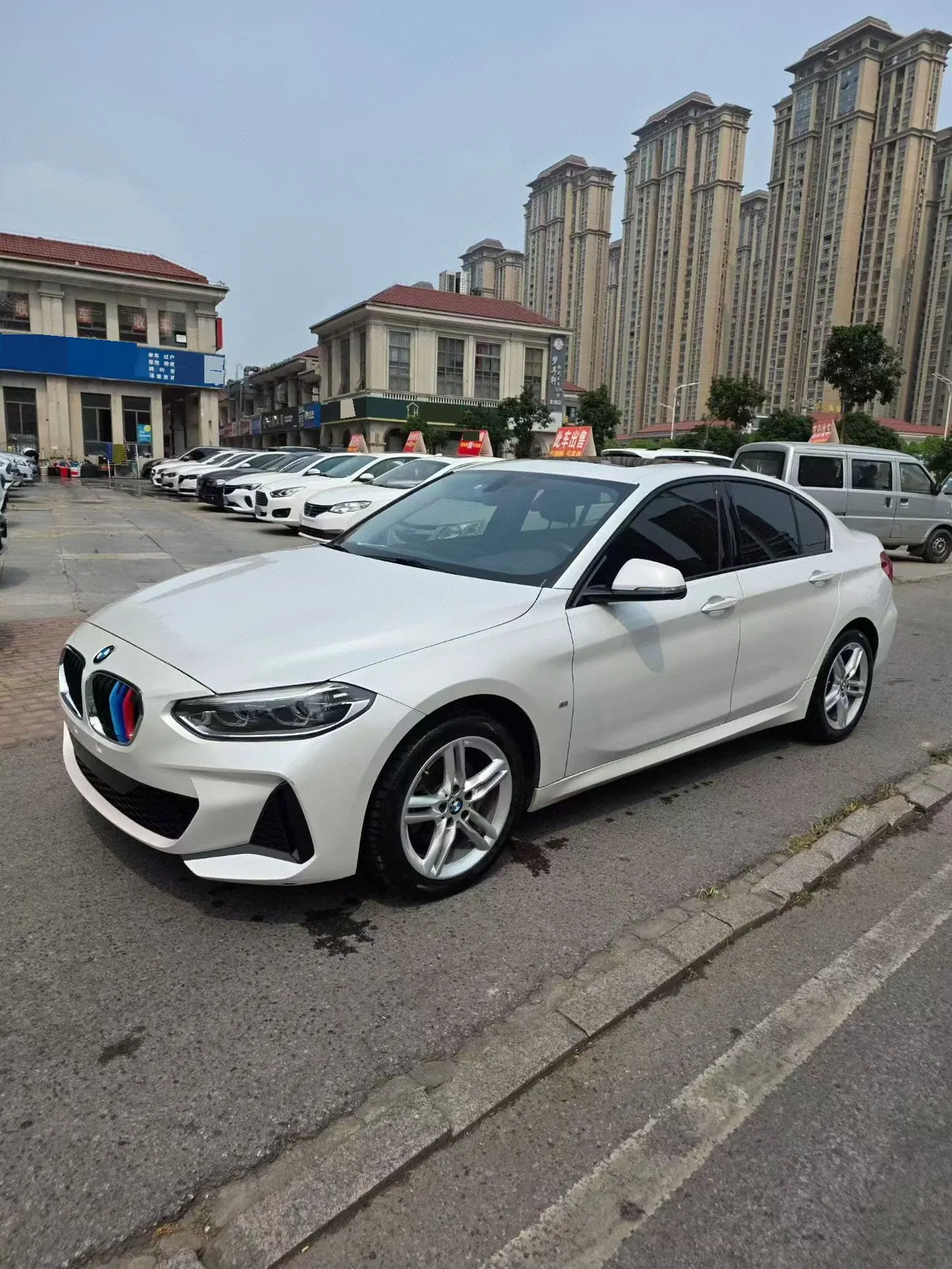BMW 1 Series 2020 120i 1.5T M Sports Suit Automatic Gear - View 1