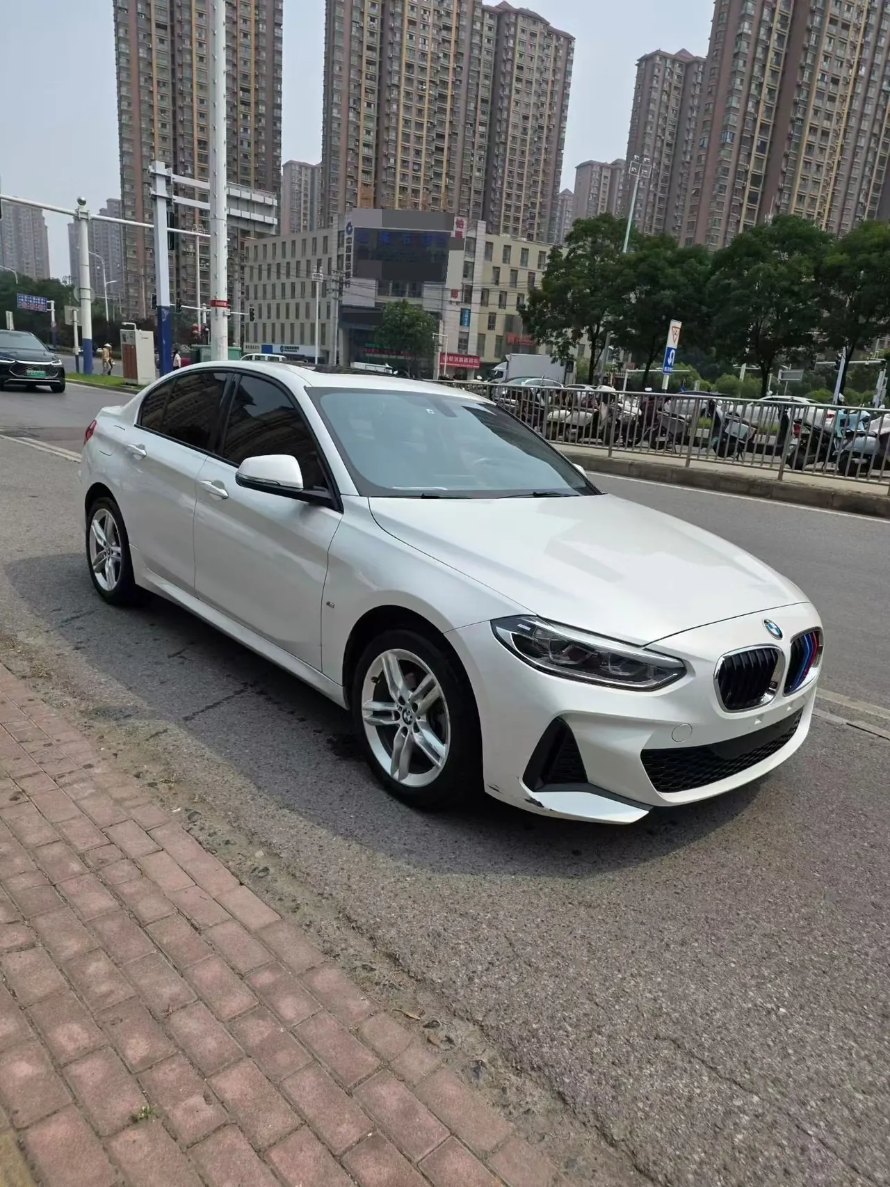 BMW 1 Series 2020 120i 1.5T M Sports Suit Automatic Gear 3