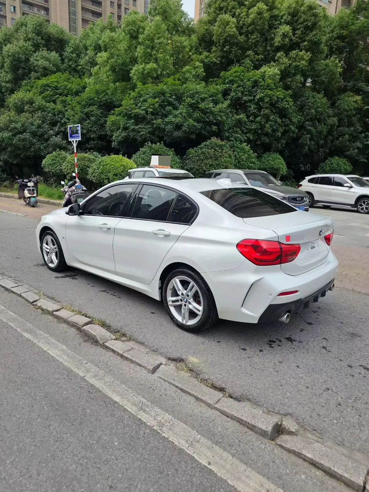BMW 1 Series 2020 120i 1.5T M Sports Suit Automatic Gear 5