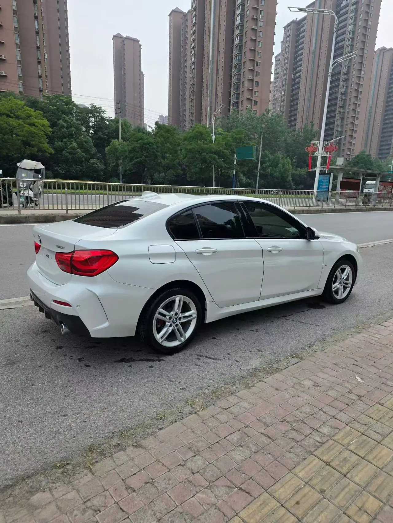 BMW 1 Series 2020 120i 1.5T M Sports Suit Automatic Gear 6