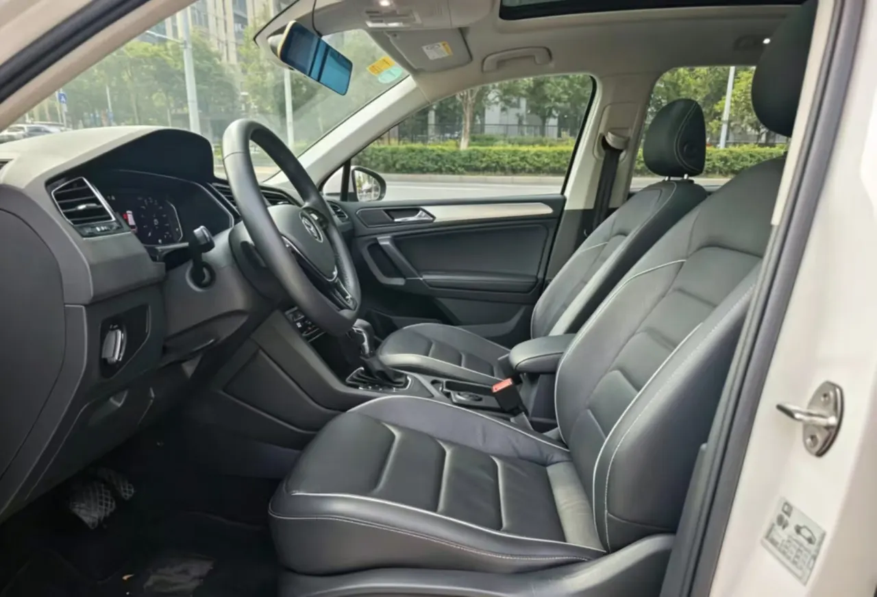 Volkswagen Tiguan L New Energy 2020 Tiguan L PHEV 1.4T 430 Flagship Automatic Gear 2