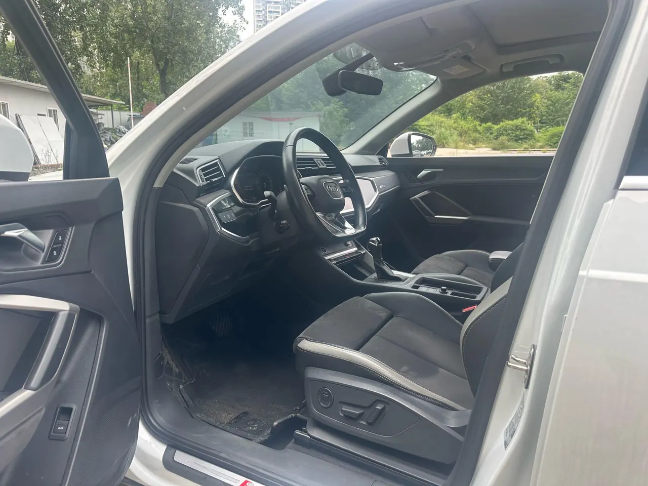 Audi 2023 Q3 1.4TFSI 35TFSI Fashion Dynamic Automatic 3