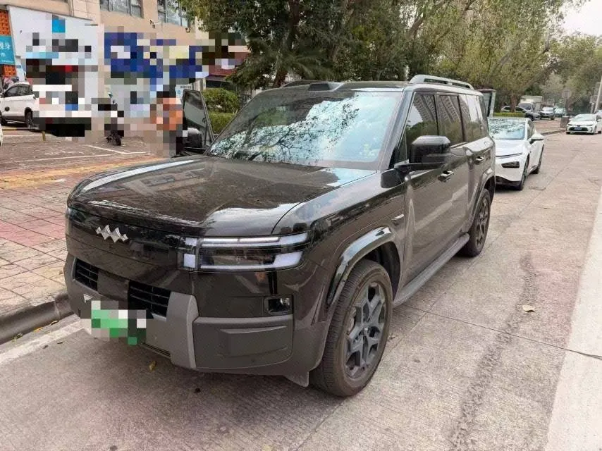 Open image lightbox: FangChengBao 2025 titanium 7 1.5T stepless 190KM four-wheel drive Ultra version of automatic gear