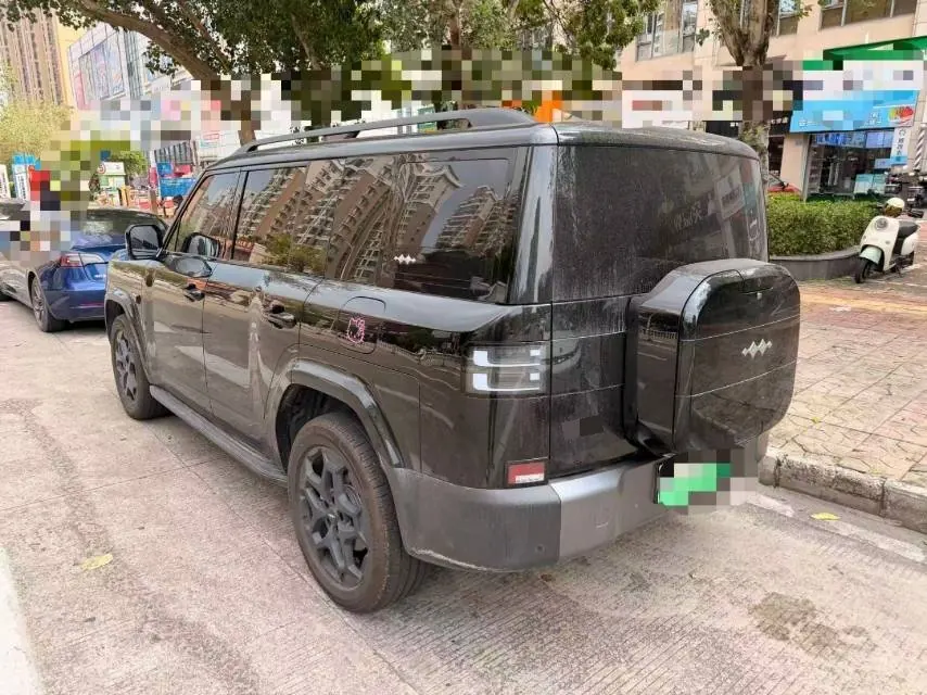 FangChengBao 2025 titanium 7 1.5T stepless 190KM four-wheel drive Ultra version of automatic gear 2