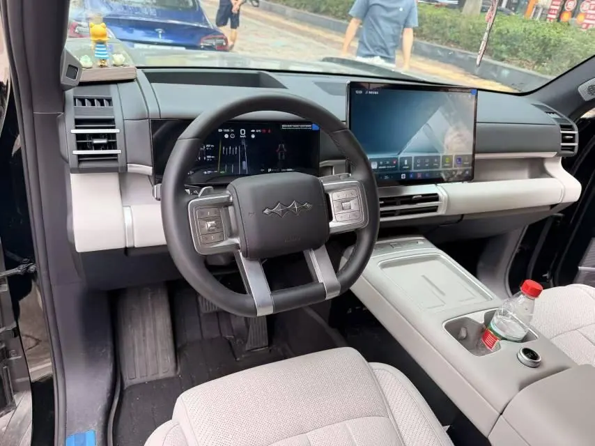FangChengBao 2025 titanium 7 1.5T stepless 190KM four-wheel drive Ultra version of automatic gear 5