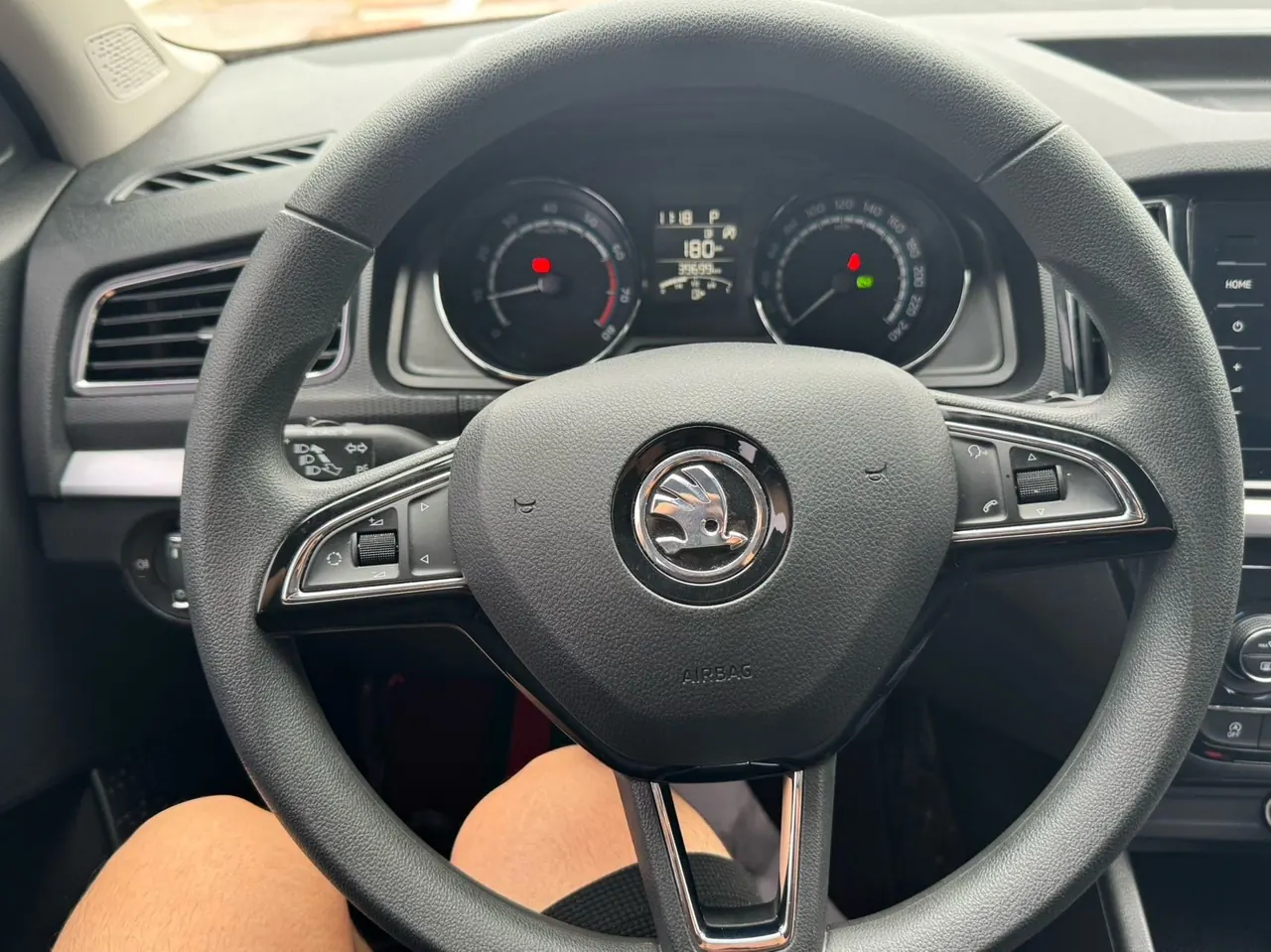 Skoda 2023 Comic 1.5 Comfortable Edition (Modified) Automatic Gear 4
