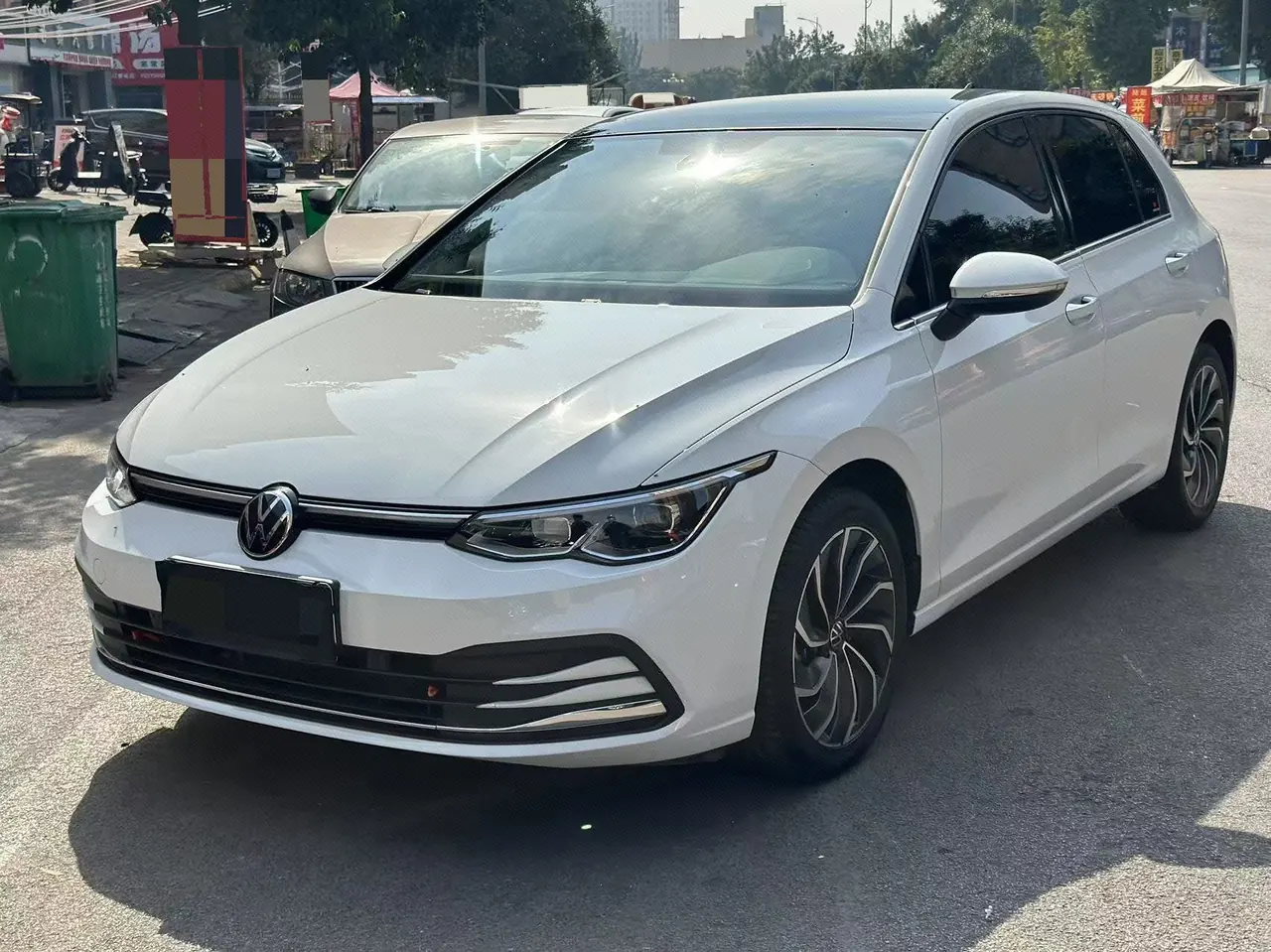 Открыть галерею: Volkswagen 2023 Golf 8 R-Line 1.4TSI 280TSI (Modified) Automatic Gear