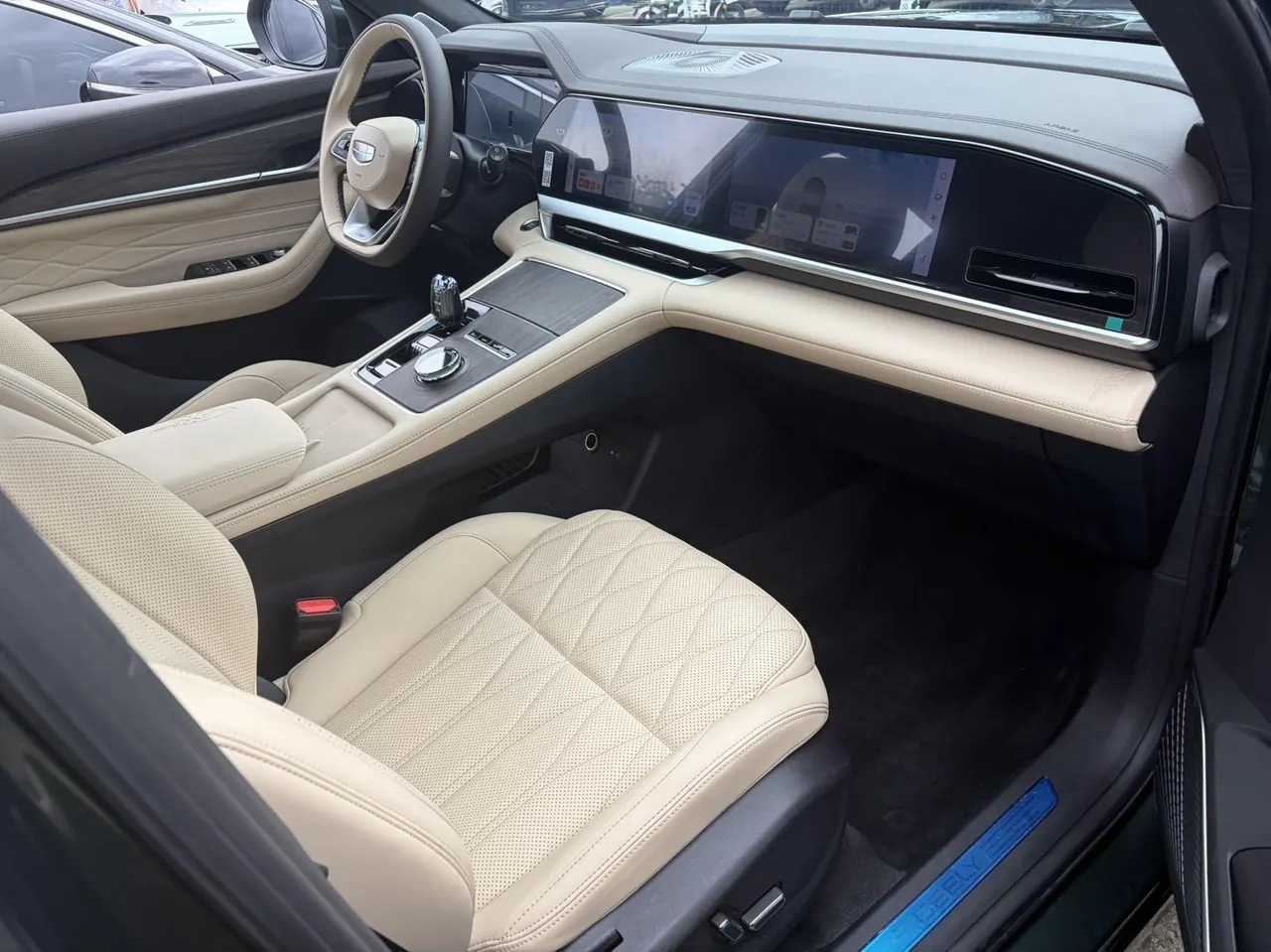 Geely 2025 XingyueL (Monjaro) 2.0TD Oriental Yao Star-Gazing Edition Automatic Transmission 6