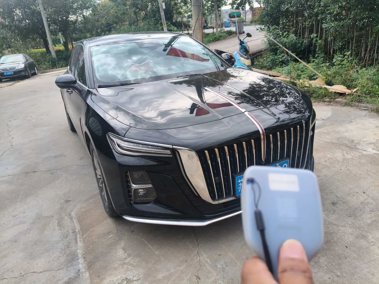 HongQi 2023 H5 2.0T Zhilian Flag Edition Automatic Gear 2