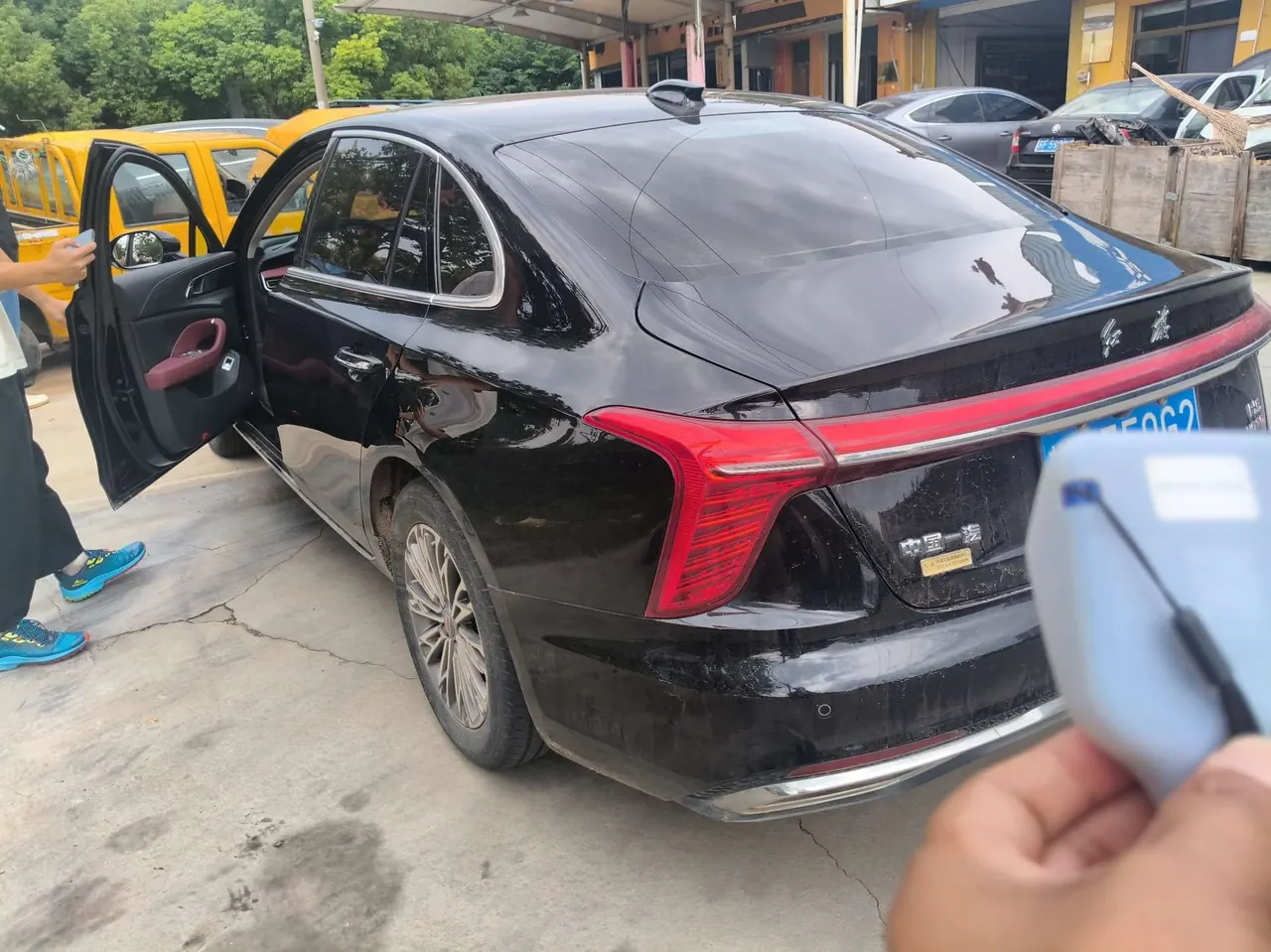 HongQi 2023 H5 2.0T Zhilian Flag Edition Automatic Gear 3