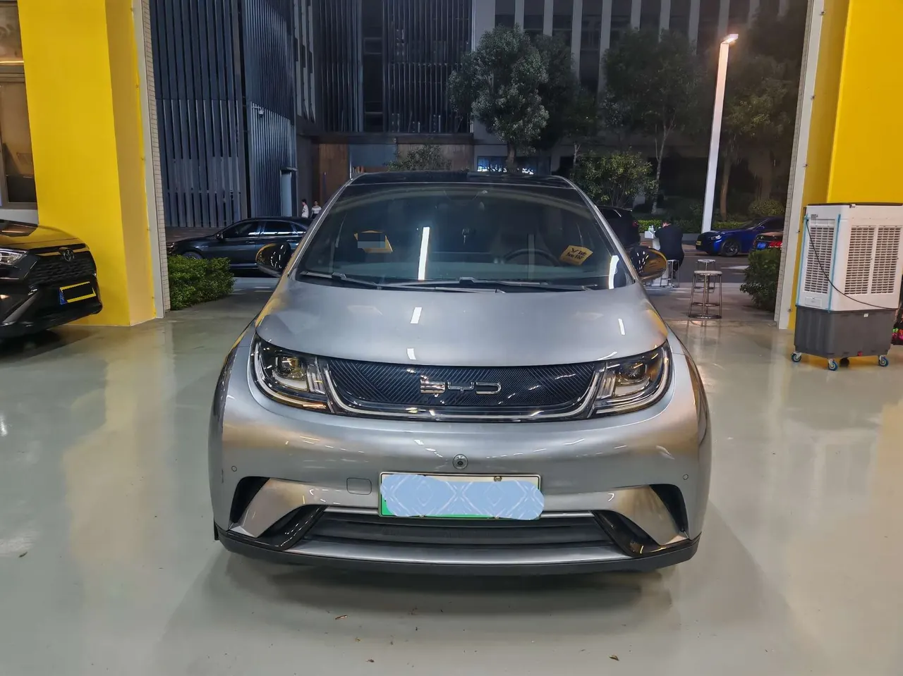 BYD 2023 Dolphin 420km Fashion Edition Automatic 2