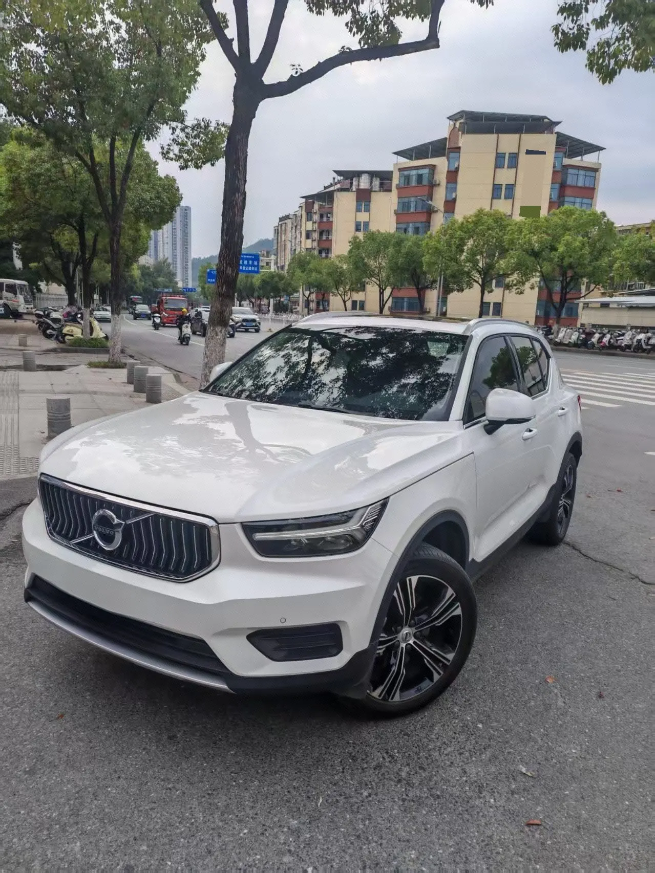 Volvo 2021 XC40 2.0T T4 4-wheel drive Zhiyuan Deluxe Edition Automatic Gear - View 1