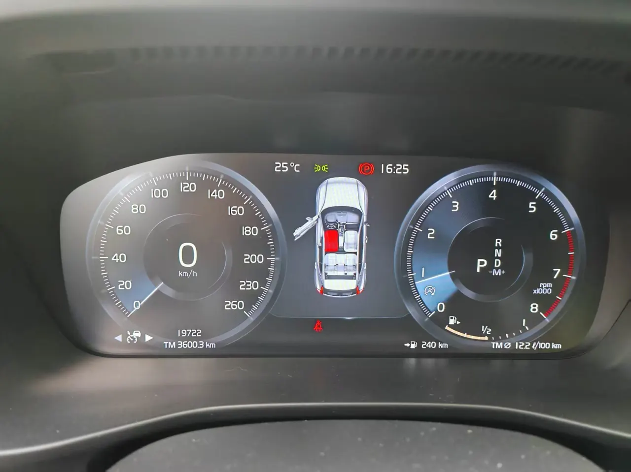 Volvo 2021 XC40 2.0T T4 4-wheel drive Zhiyuan Deluxe Edition Automatic Gear 6