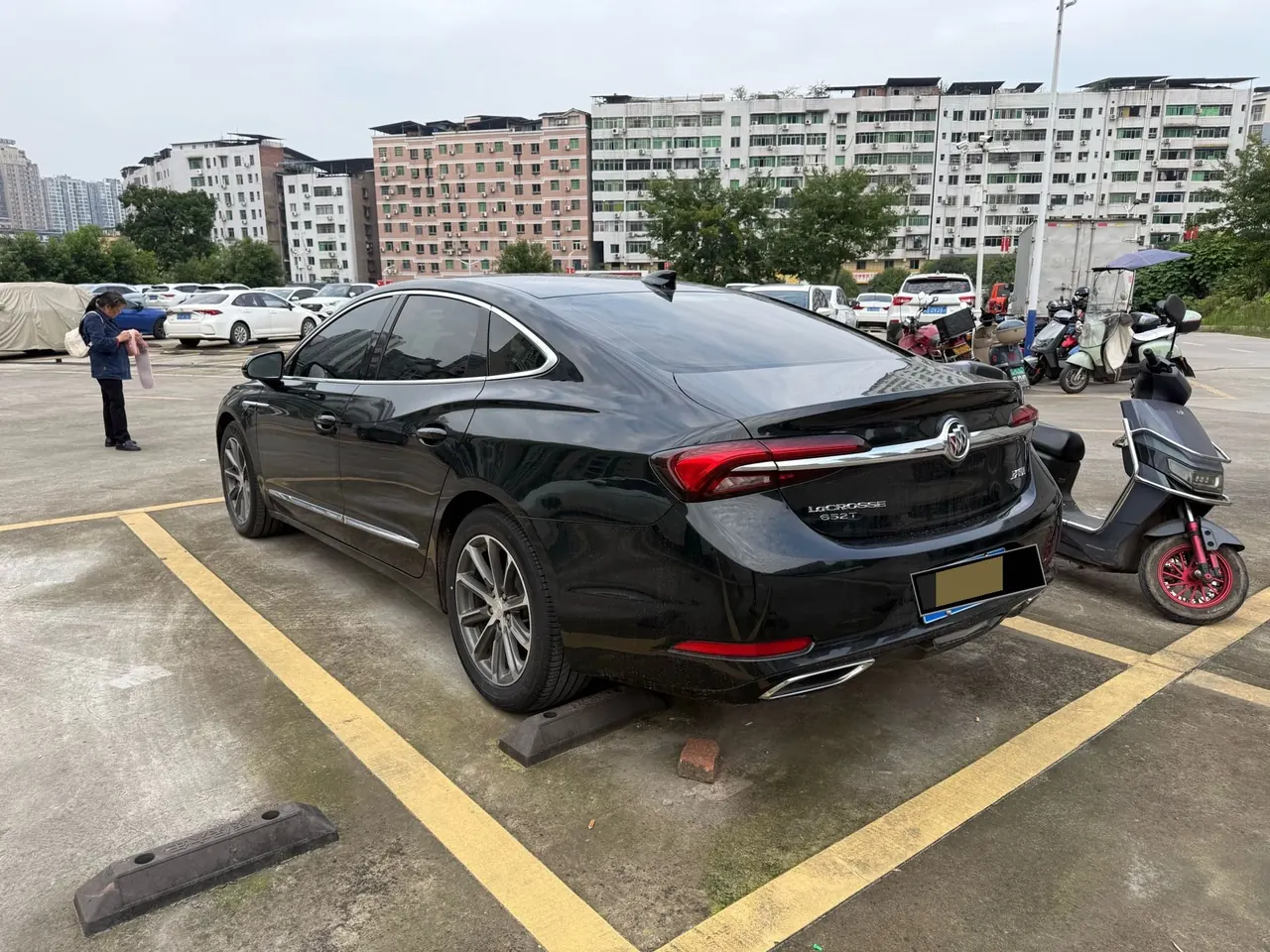 Buick 2021 LaCrosse 2.0T 652T Luxury Automatic 5