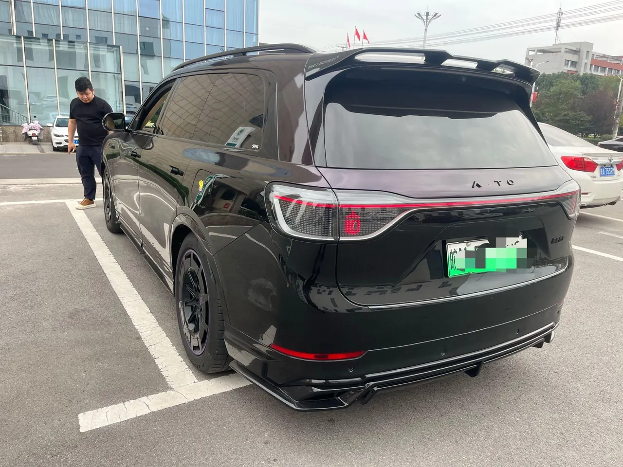 AITO 2024 AITO M9 extended range Ultra 42kWh automatic gear 3