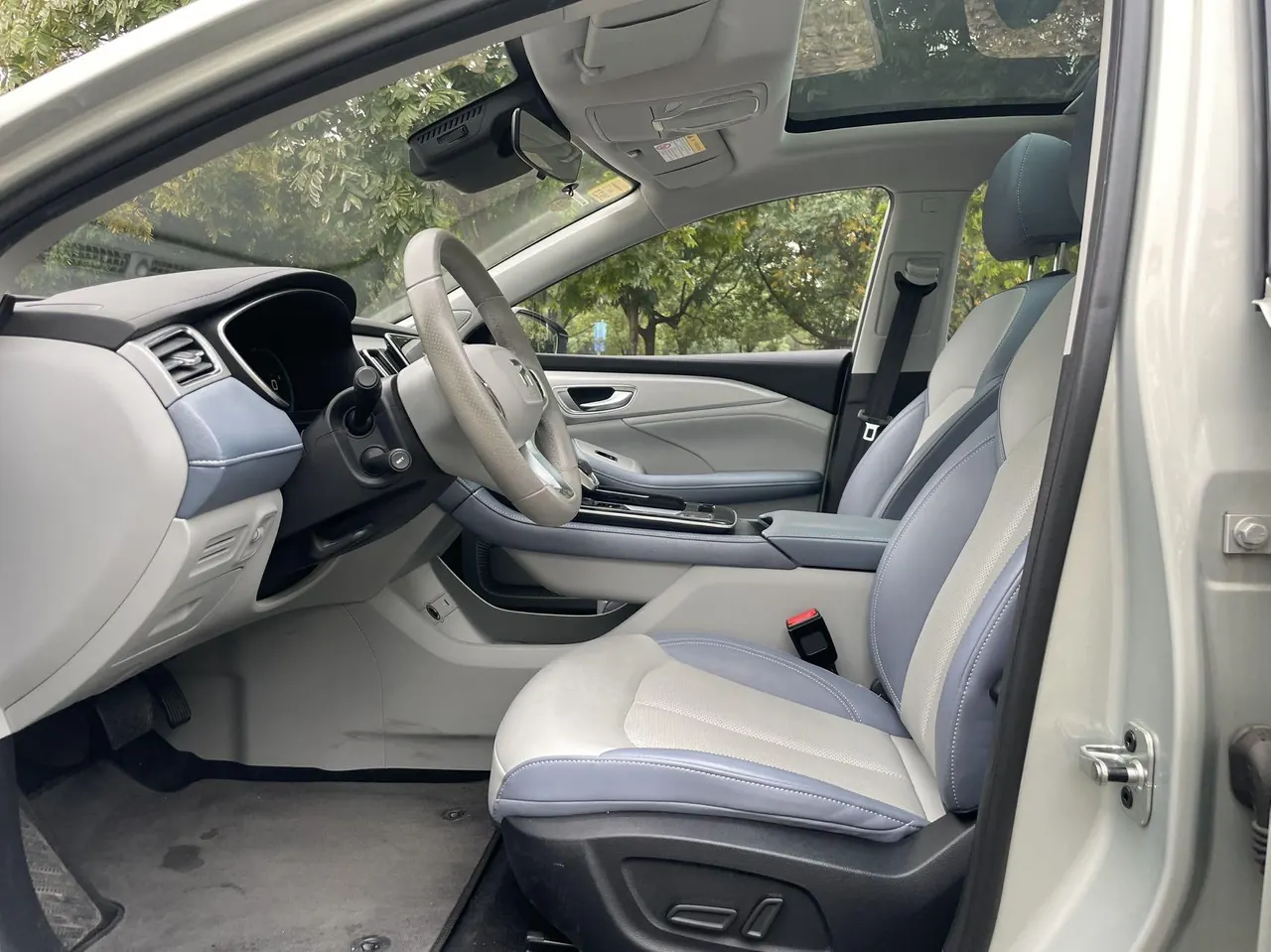 Rising Auto 2020 ER 6 620km Smart Edition Automatic Gear 4