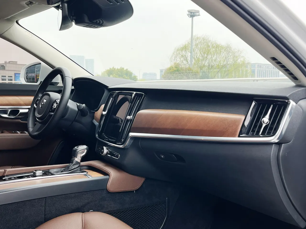 Volvo 2020 S90 2.0T T5 Zhiyi Deluxe Edition Automatic Gear 10