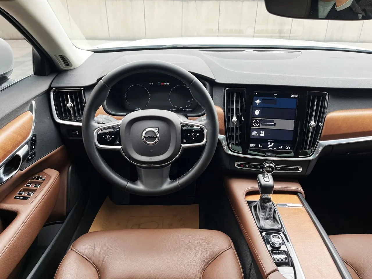 Volvo 2020 S90 2.0T T5 Zhiyi Deluxe Edition Automatic Gear 14