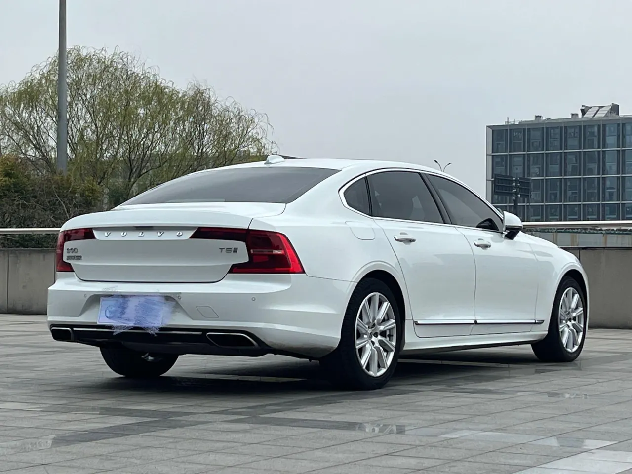 Volvo 2020 S90 2.0T T5 Zhiyi Deluxe Edition Automatic Gear 3