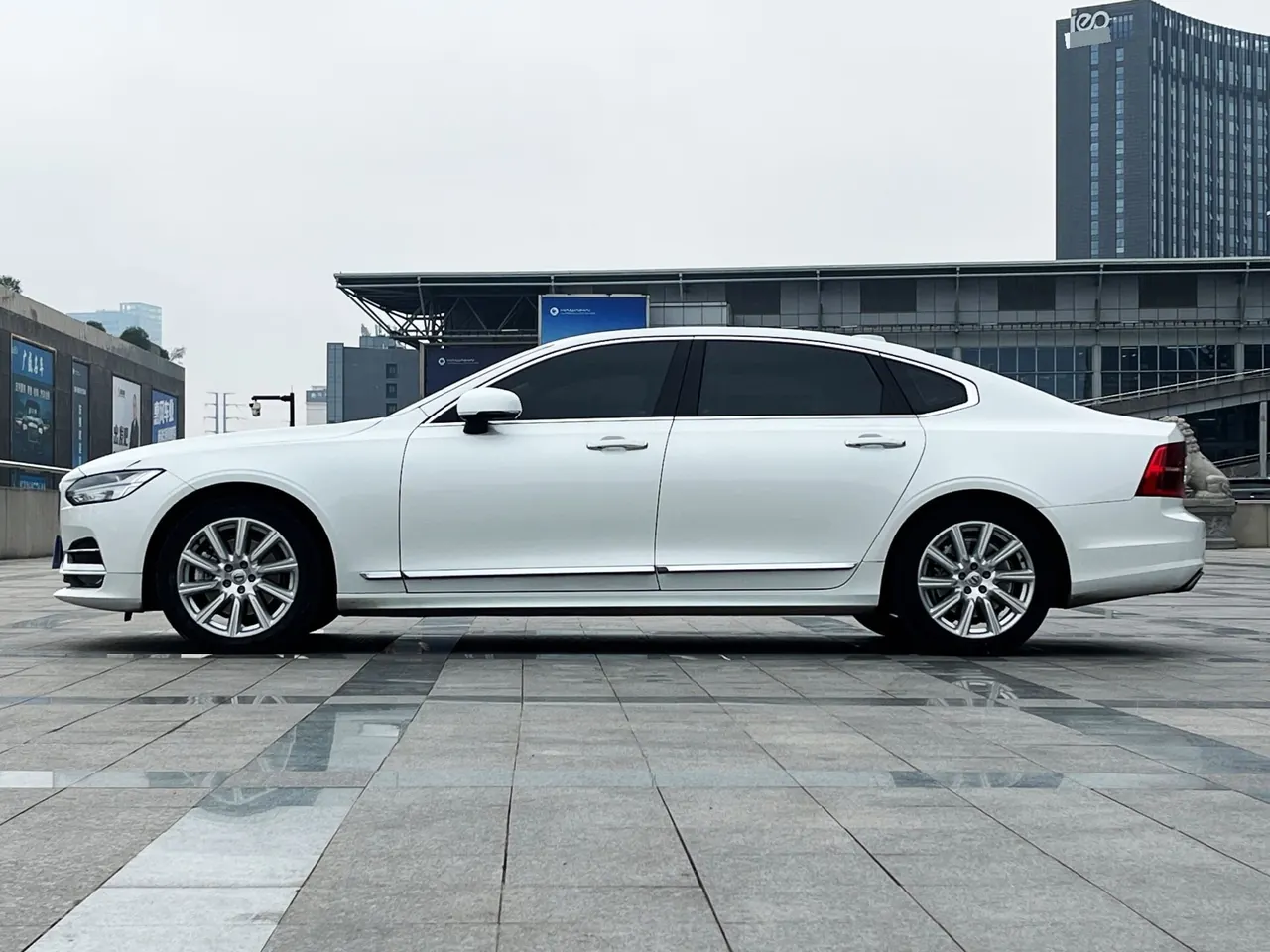 Volvo 2020 S90 2.0T T5 Zhiyi Deluxe Edition Automatic Gear 6