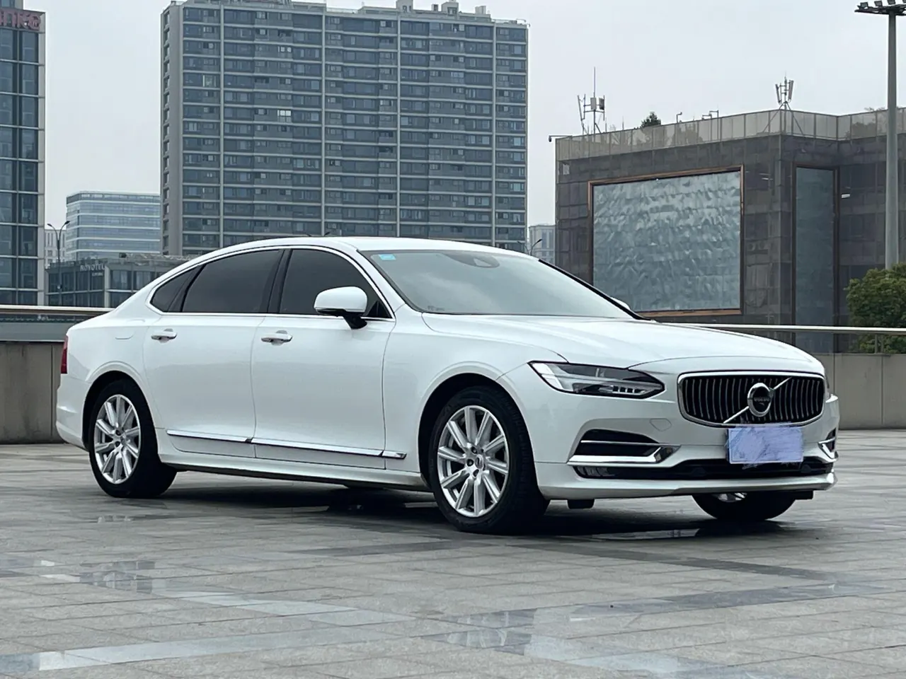 Volvo 2020 S90 2.0T T5 Zhiyi Deluxe Edition Automatic Gear 7