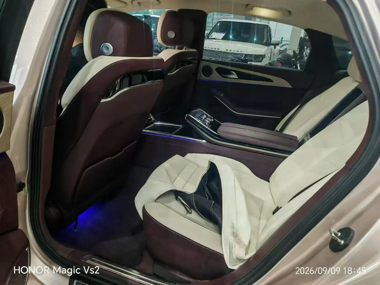 HongQi 2020 H9 3.0T Zhilian Qi Chang Edition Automatic Gear 8