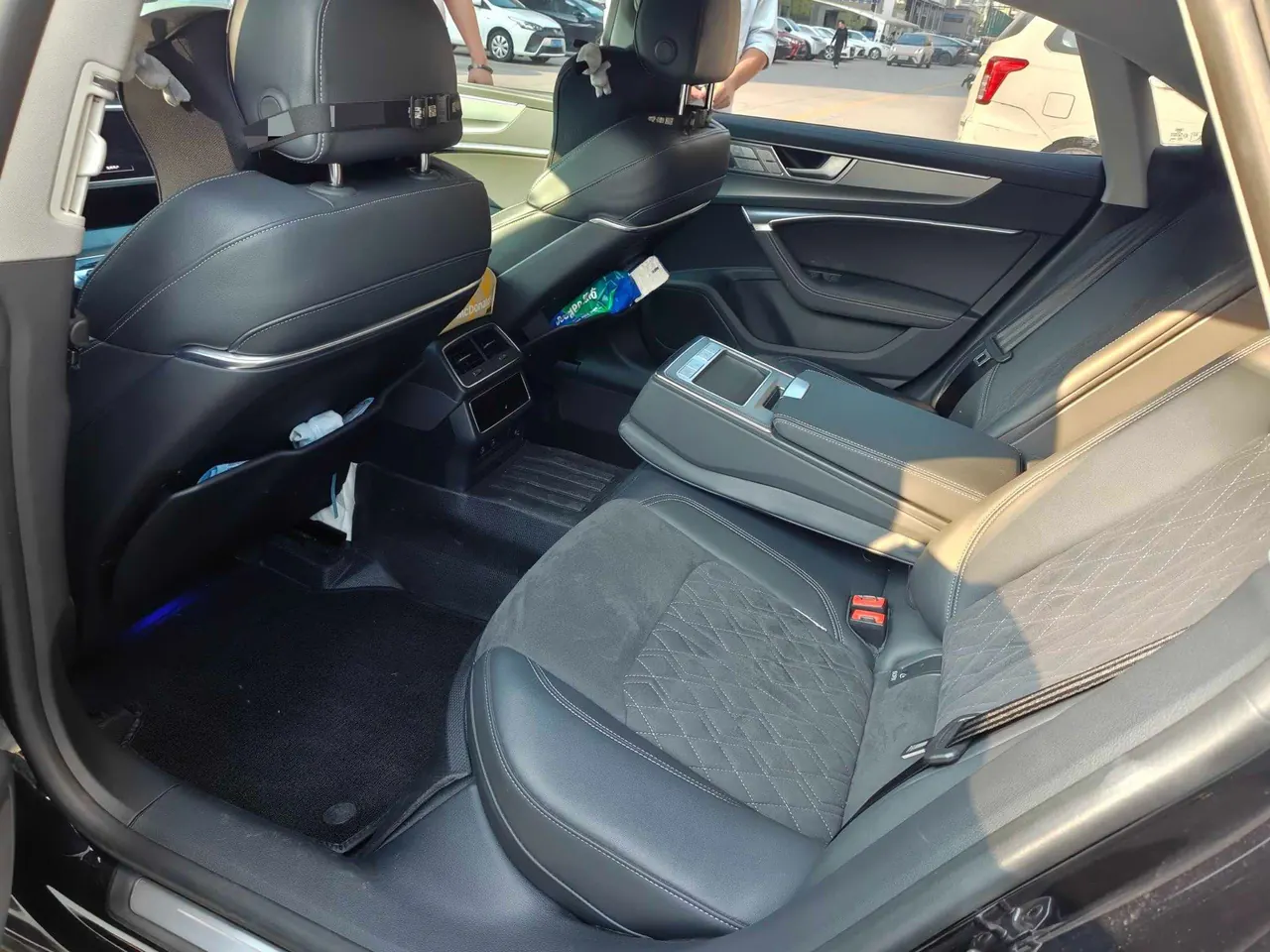 Audi 2024 A7L 2.0TFSI 45TFSI Quattro Luxury Automatic - View 1