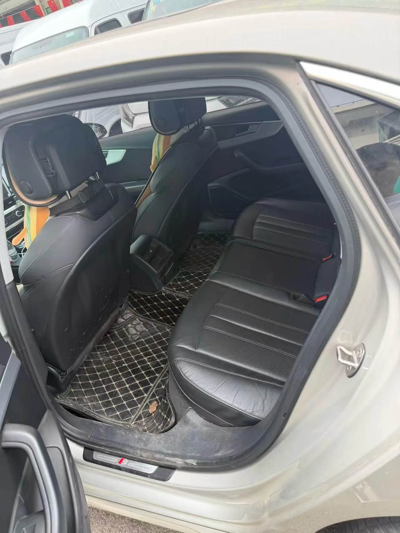 Audi 2020 A4L 2.0TFSI 40TFSI Fashion Dynamic Automatic 5