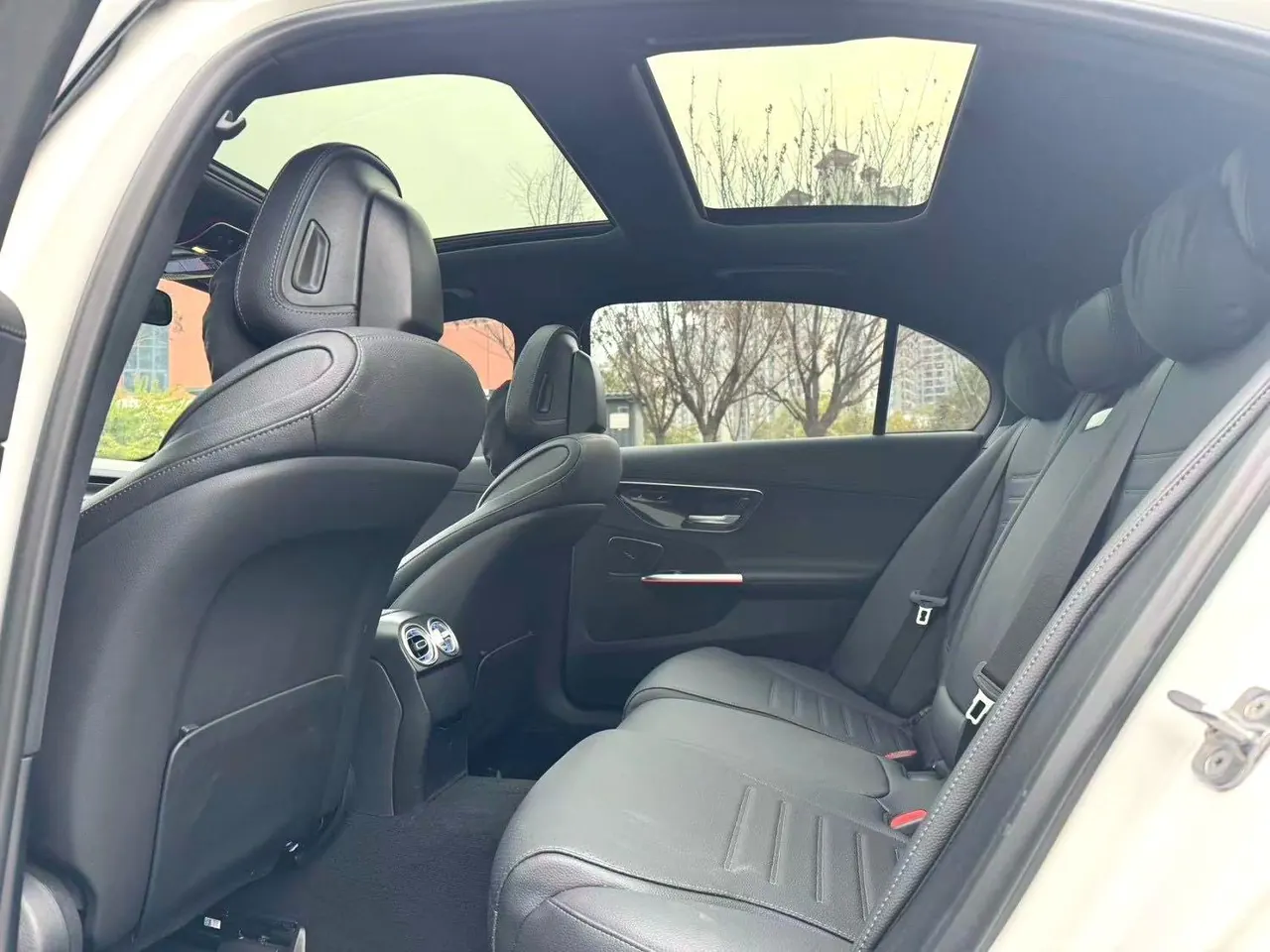 Mercedes Benz Class C 2024 C 260 L 48V 1.5T Sports Edition (Modified 3) Automatic Gear 7