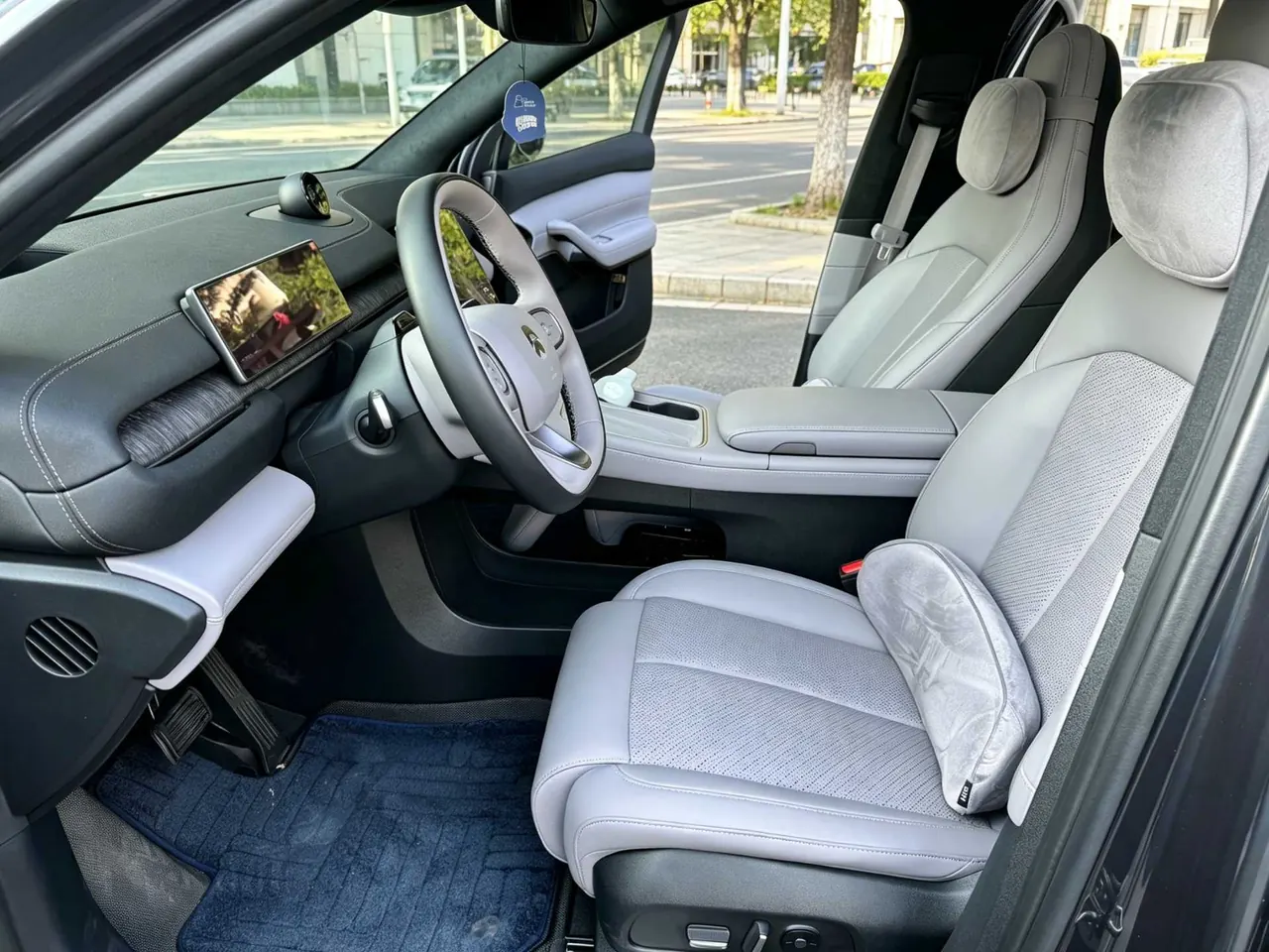 NIO 2024 EC6 75kWh automatic transmission 4