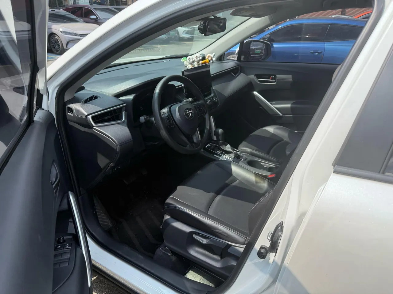 Toyota 2024 Corolla Cross 2.0 CVT Pioneer Edition, Automatic Transmission 6