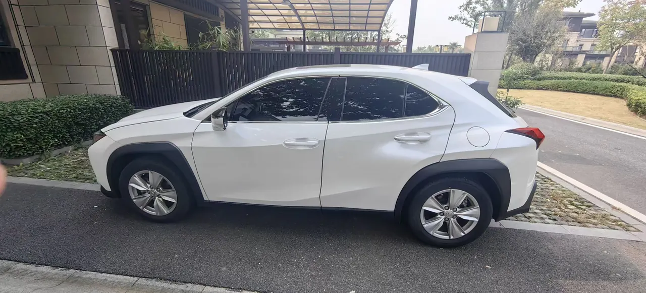 Lexus UX (Imported) 2020 UX200 2.0 Stepless Special Edition Automatic Gear 3