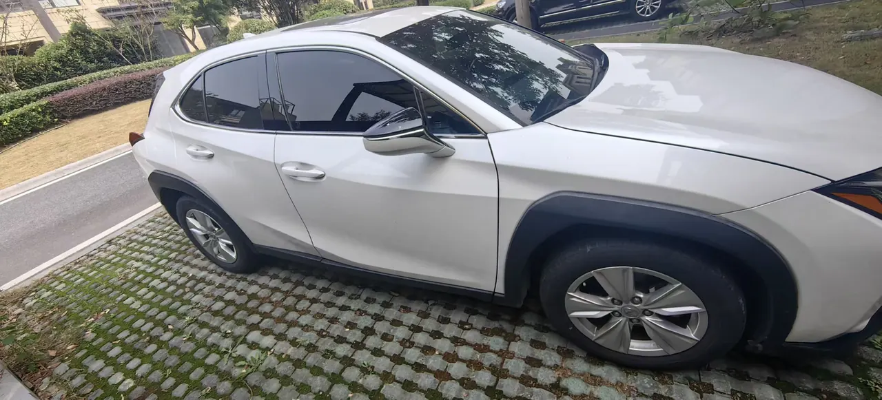 Lexus UX (Imported) 2020 UX200 2.0 Stepless Special Edition Automatic Gear 4