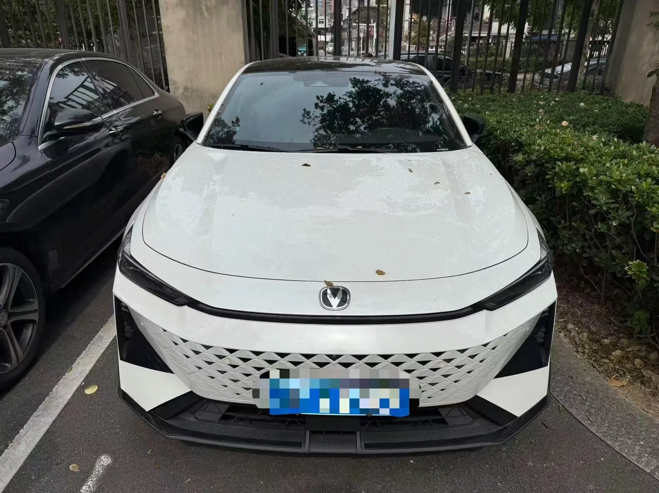 ChangAn 2024 UNI-V 1.5T Distinguished Sports Automatic 2