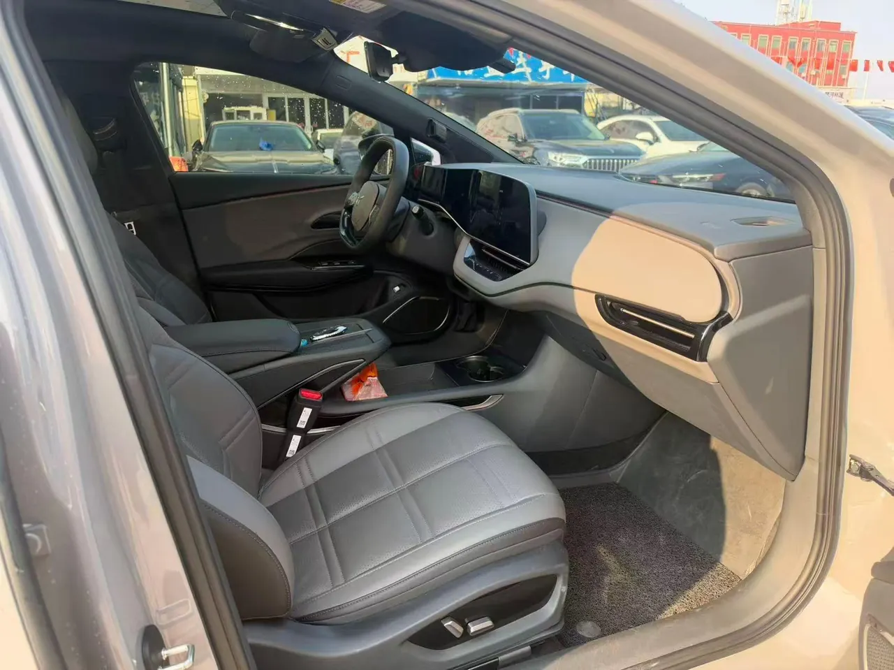 HongQi 2024 EH 7 760 Pro 4-wheel drive automatic gear 5