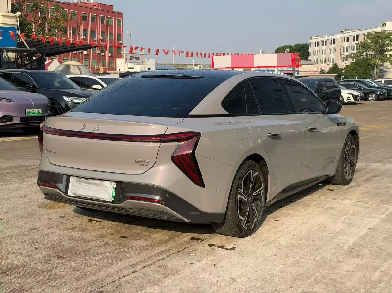 HongQi 2024 EH 7 760 Pro 4-wheel drive automatic gear 9