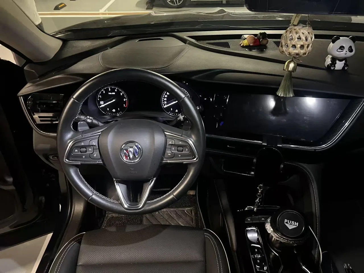 Buick 2022 Angkewei Plus 48V 2.0T 652T Luxury 5-seat Automatic Gear 2