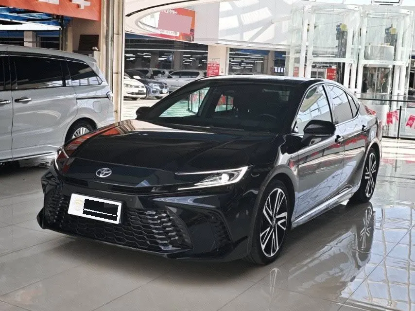 打开图片灯箱:Toyota 2024 Camry Dual Engine 2.0HS Stepless Sports Edition Automatic Gear