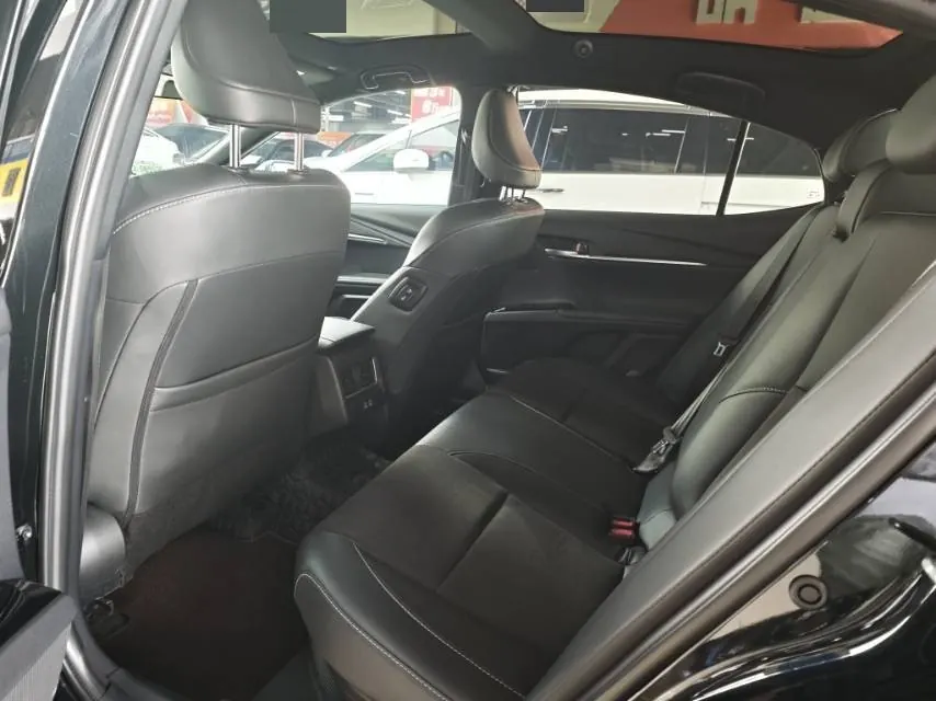 Toyota 2024 Camry Dual Engine 2.0HS Stepless Sports Edition Automatic Gear 6