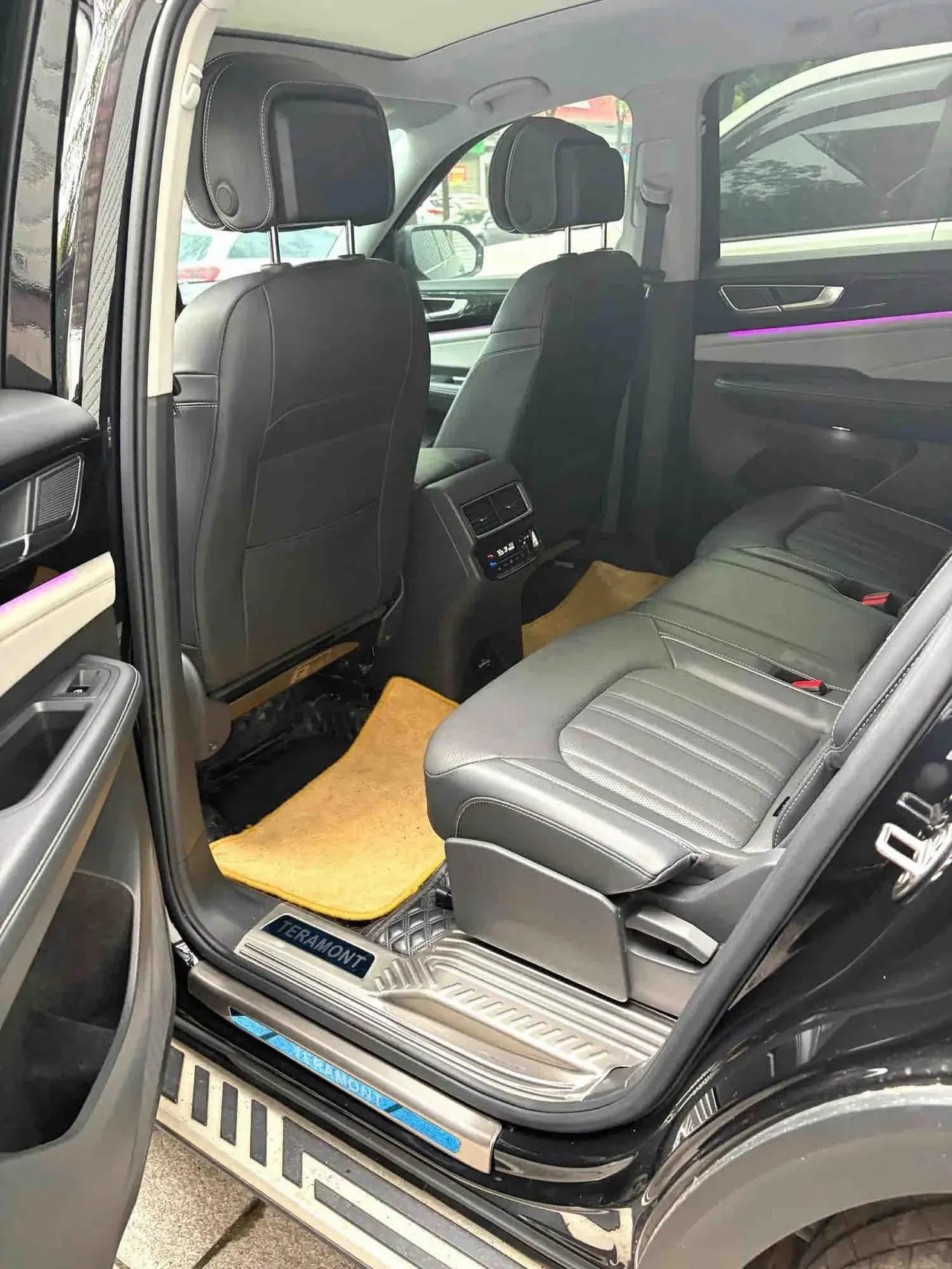 Volkswagen 2022 Tuang 2.0TSI 380TSI 4WD Respect Deluxe Automatic Transmission 4