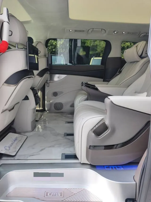Denza 2022 Denza D9 DM-i 1.5T stepless 970 four-wheel drive flagship automatic gear 3