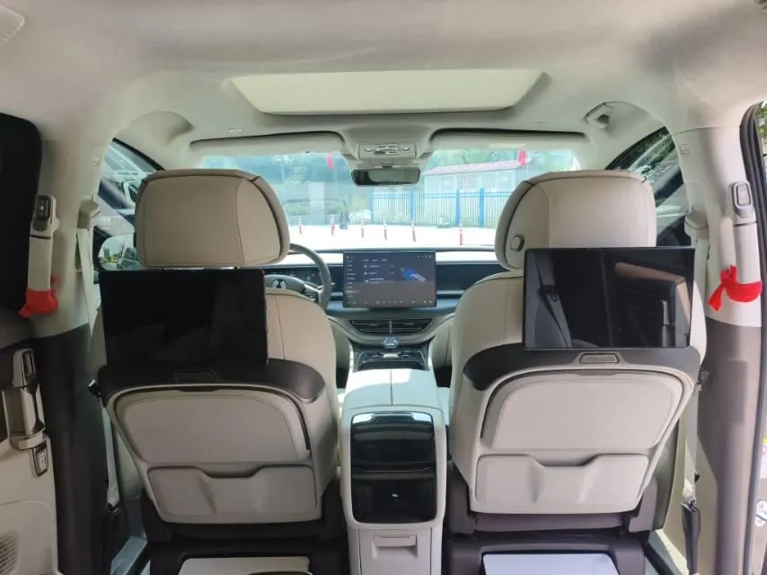 Denza 2022 Denza D9 DM-i 1.5T stepless 970 four-wheel drive flagship automatic gear 4