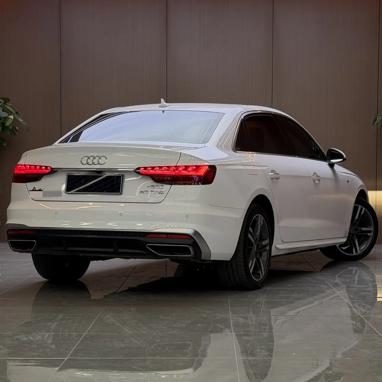 Audi 2020 A4L 2.0TFSI 40TFSI Deluxe Dynamic Automatic 11