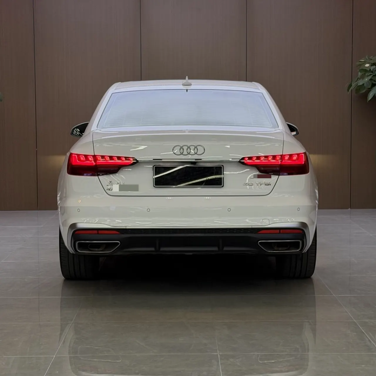 Audi 2020 A4L 2.0TFSI 40TFSI Deluxe Dynamic Automatic 12