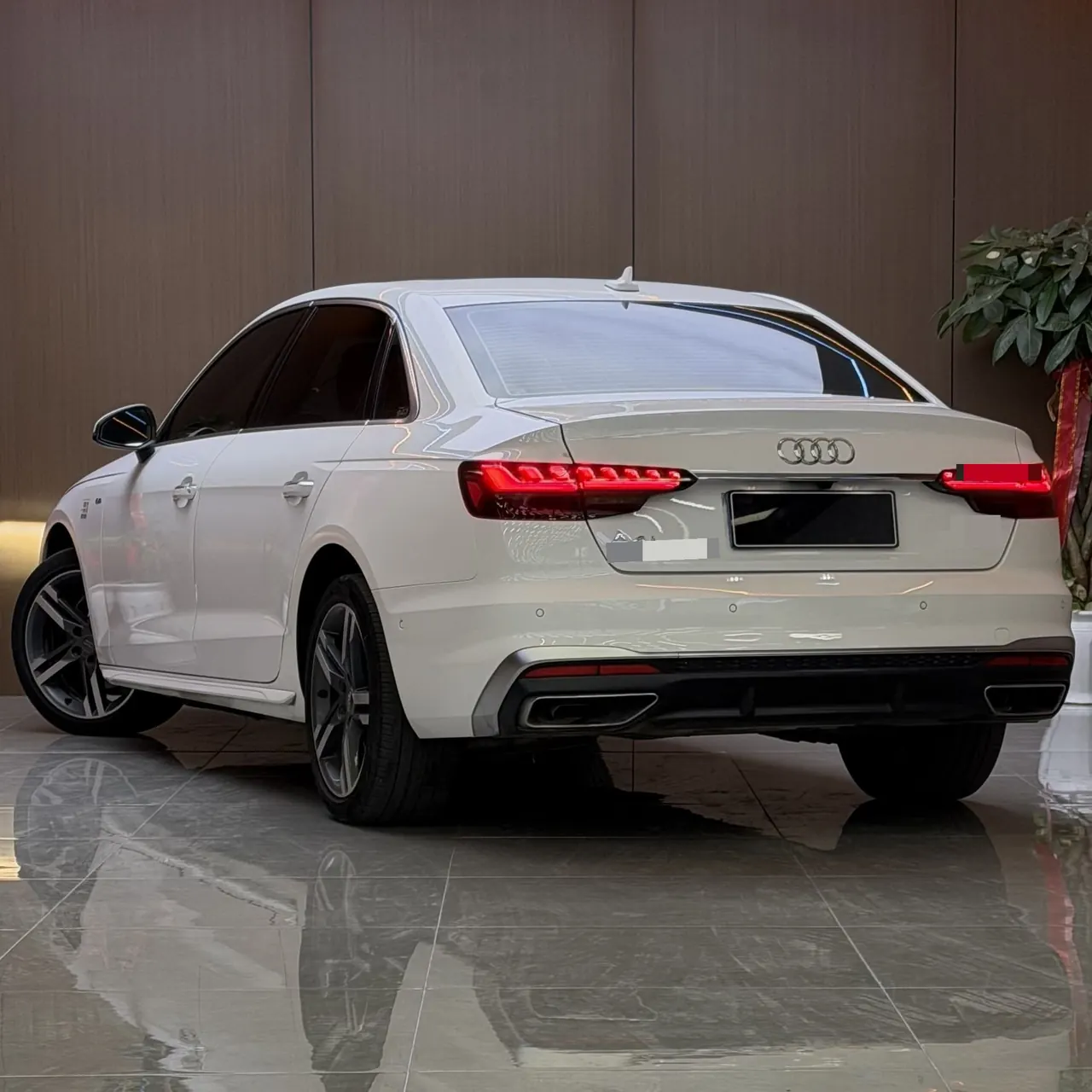 Audi 2020 A4L 2.0TFSI 40TFSI Deluxe Dynamic Automatic 13