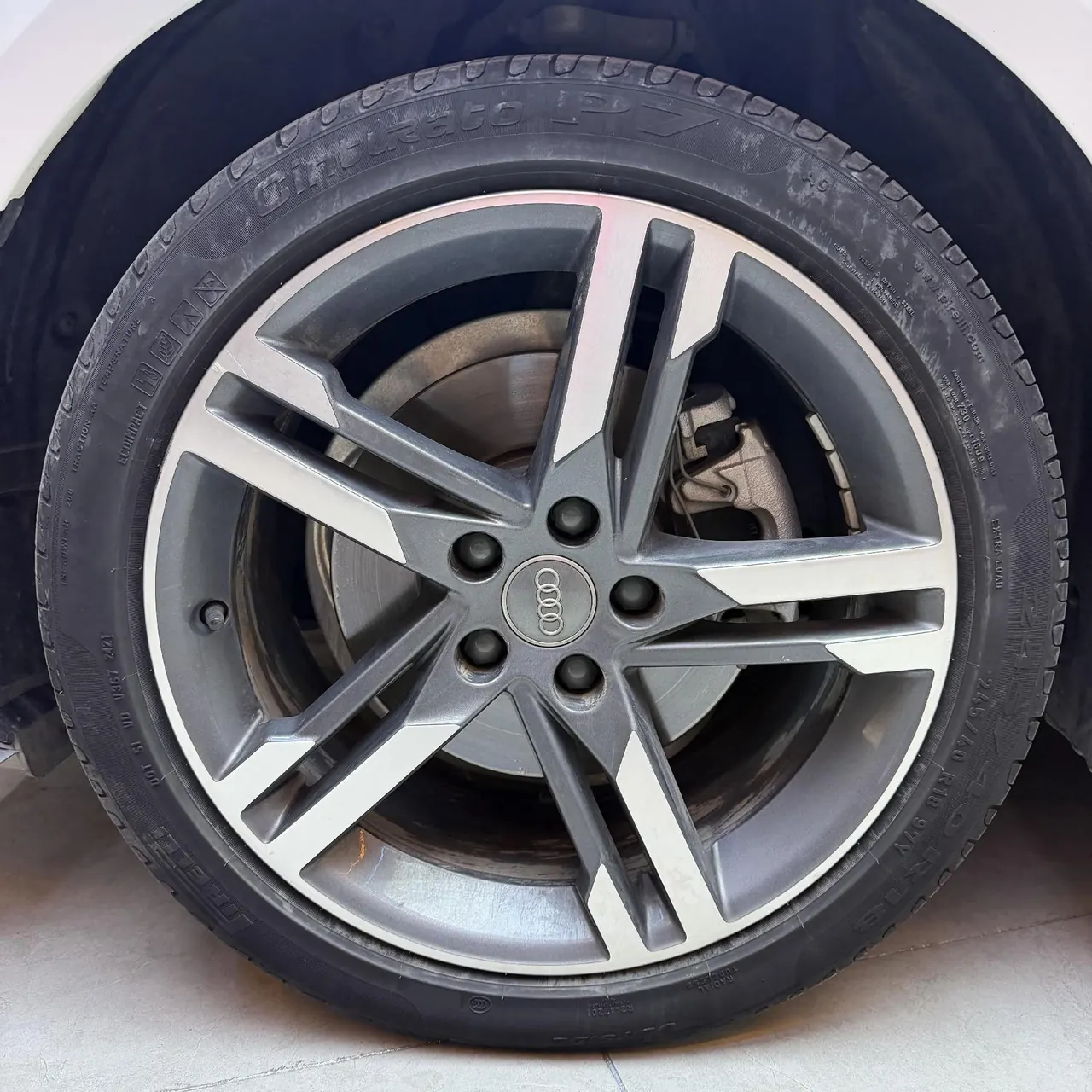 Audi 2020 A4L 2.0TFSI 40TFSI Deluxe Dynamic Automatic 7