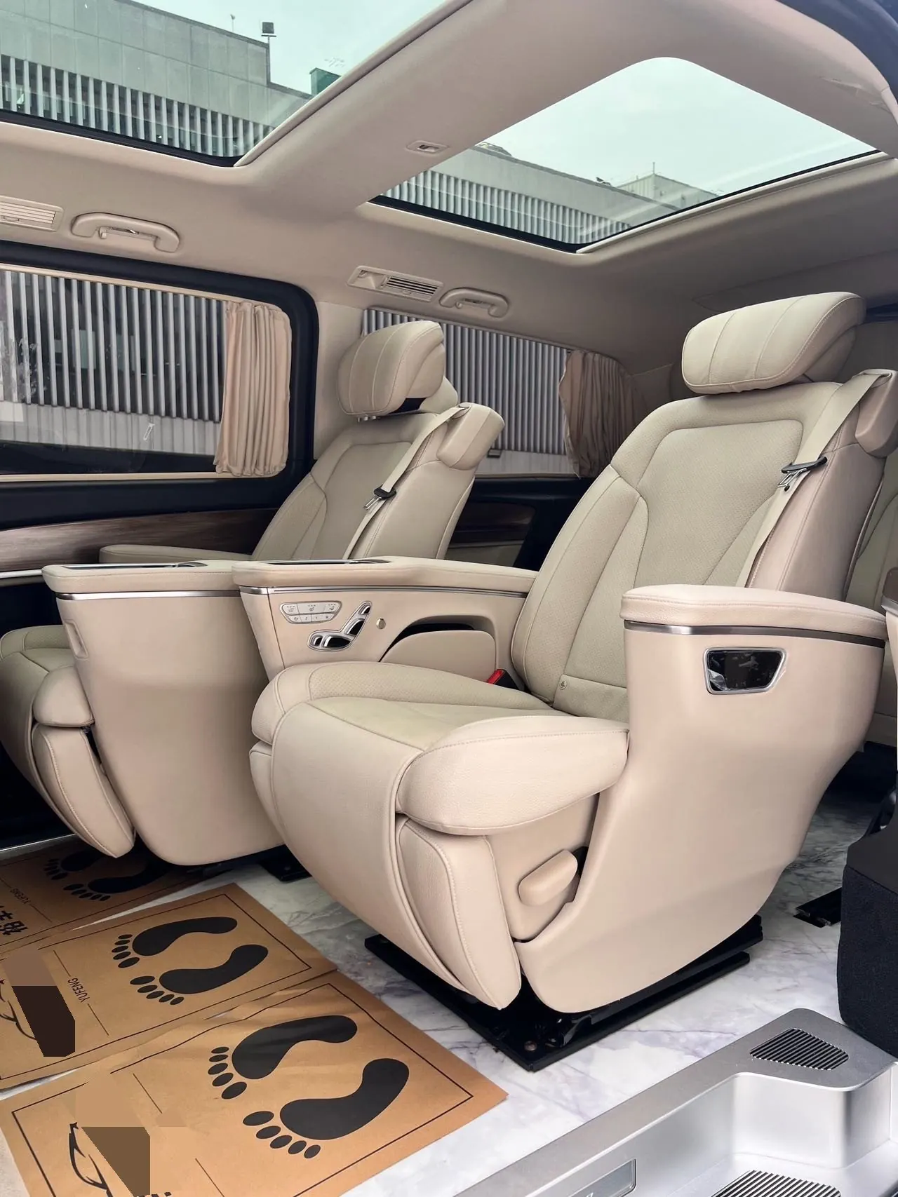 Mercedes Benz V 2020V 260 L 2.0T Deluxe Edition Automatic Gear 11