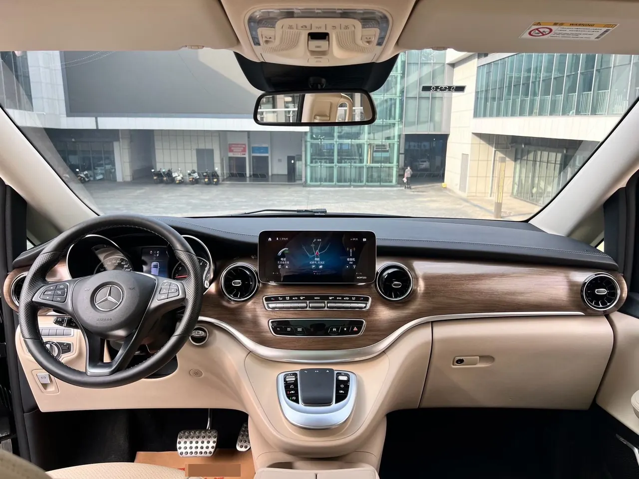 Mercedes Benz V 2020V 260 L 2.0T Deluxe Edition Automatic Gear 7
